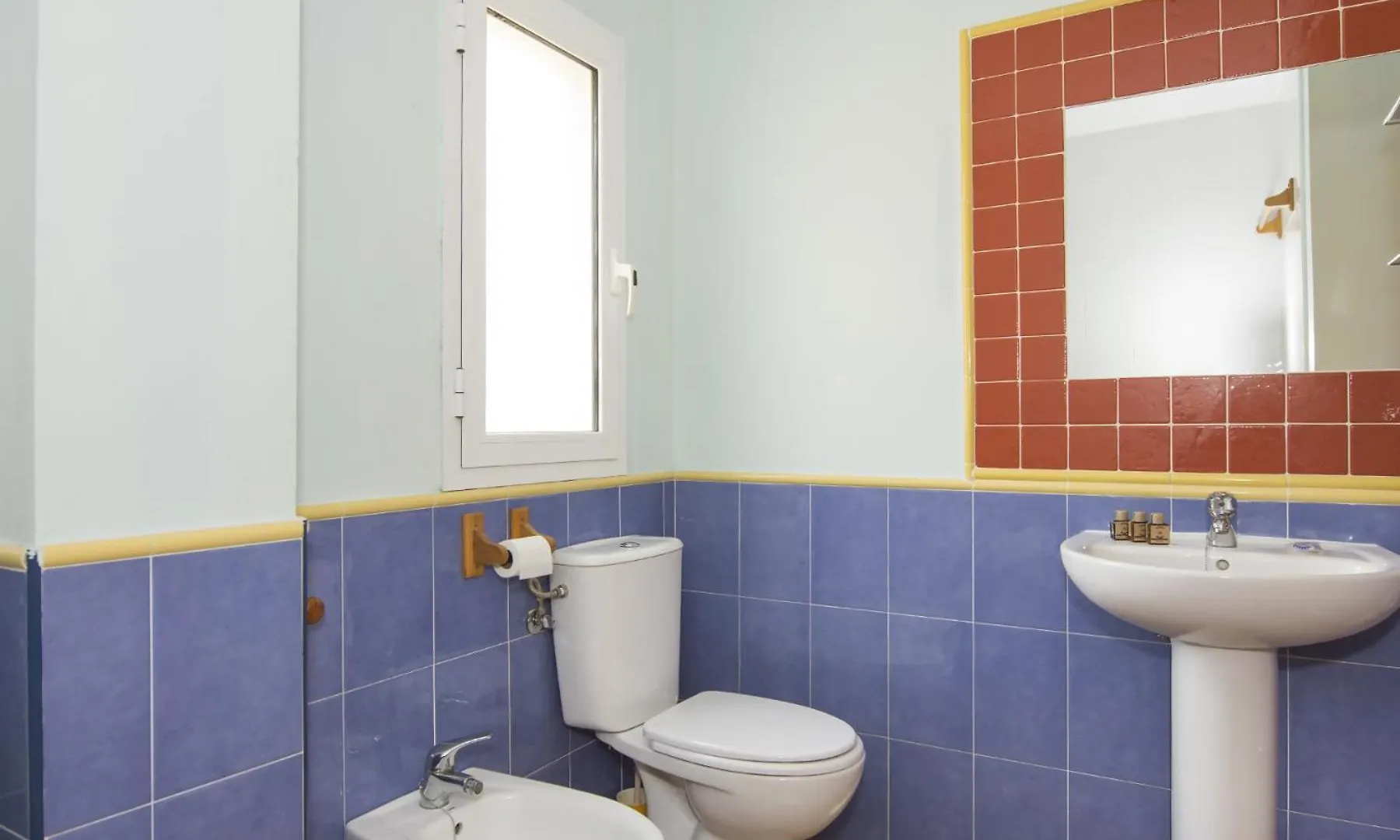 Holiday home Vera Playa Chalet Adosado Jardin Piscina Parking