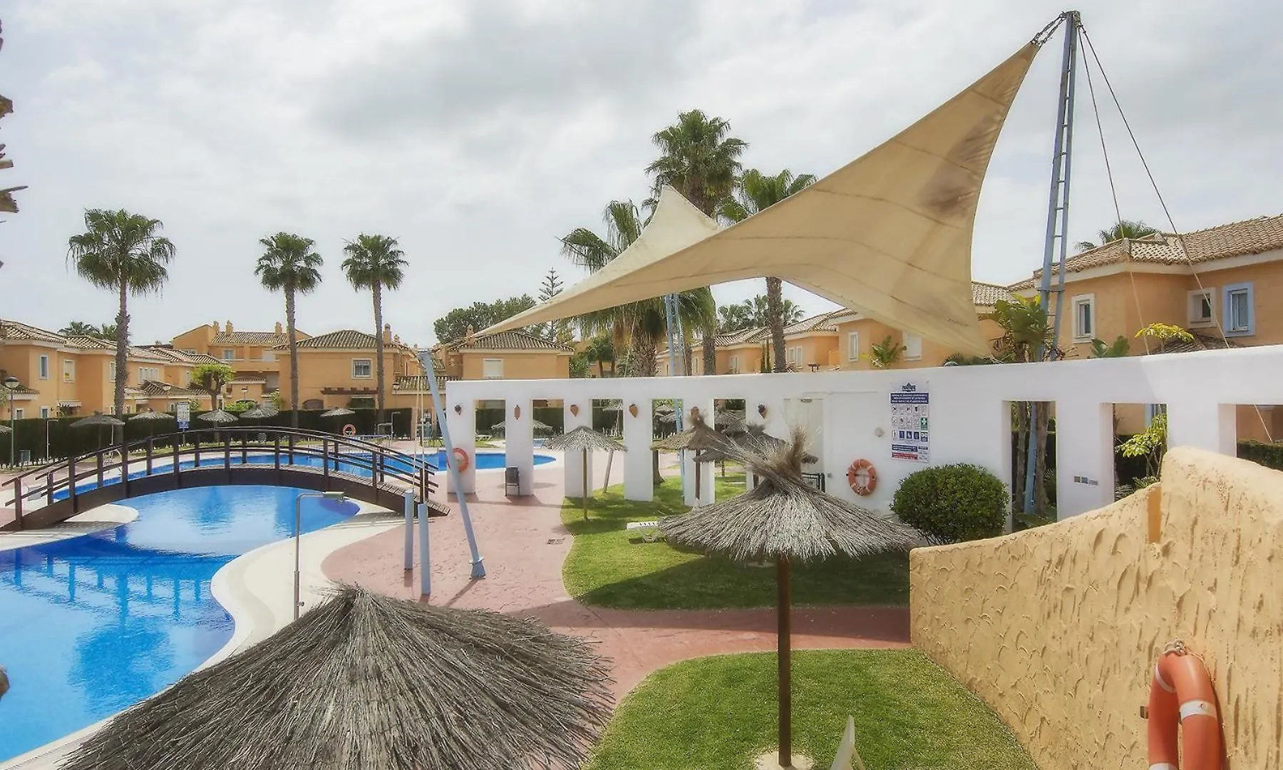 Holiday home Vera Playa Chalet Adosado Jardin Piscina Parking