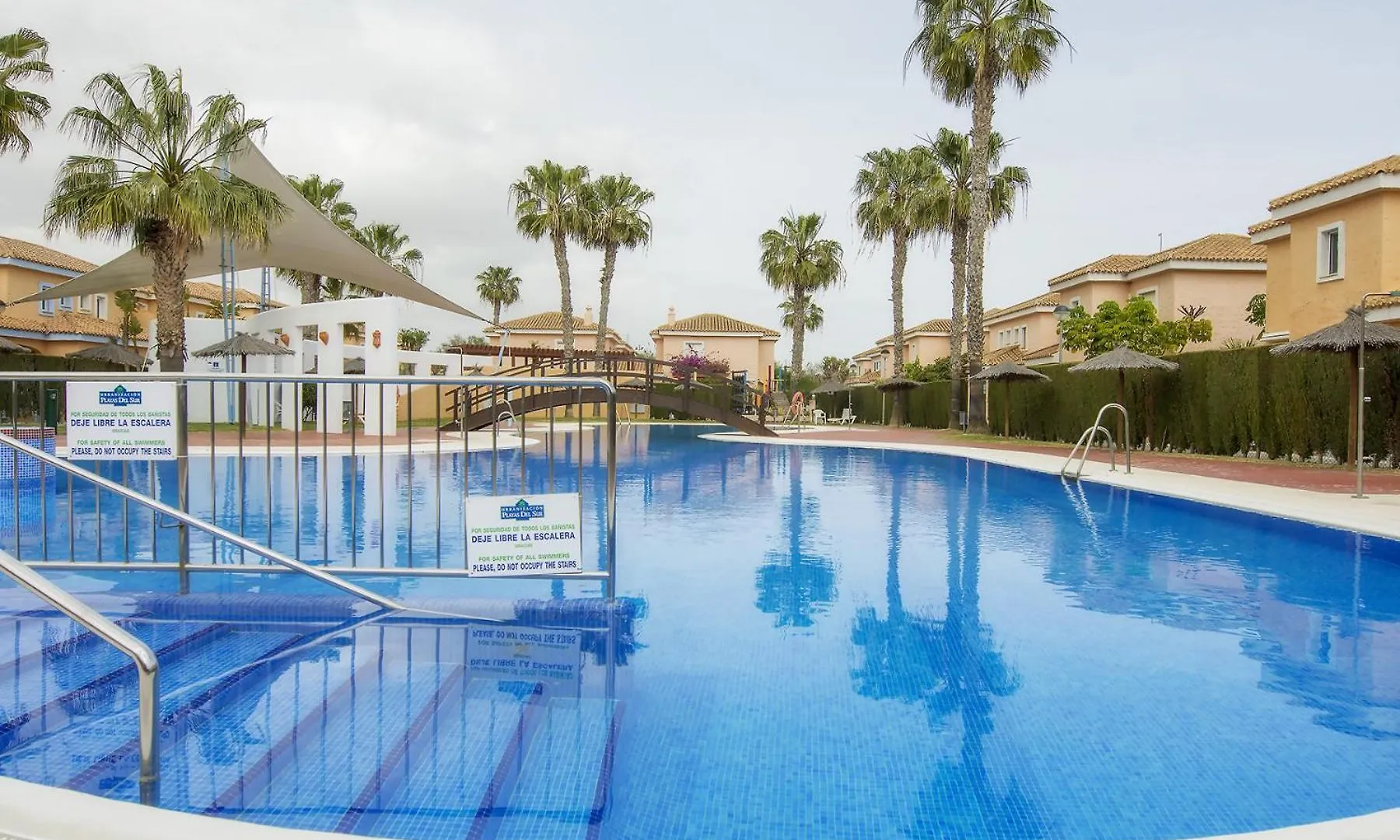 Holiday home Vera Playa Chalet Adosado Jardin Piscina Parking
